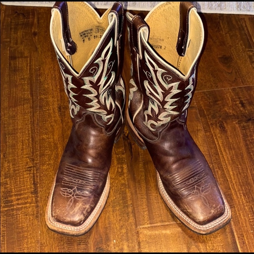 Justin Boots Size 9